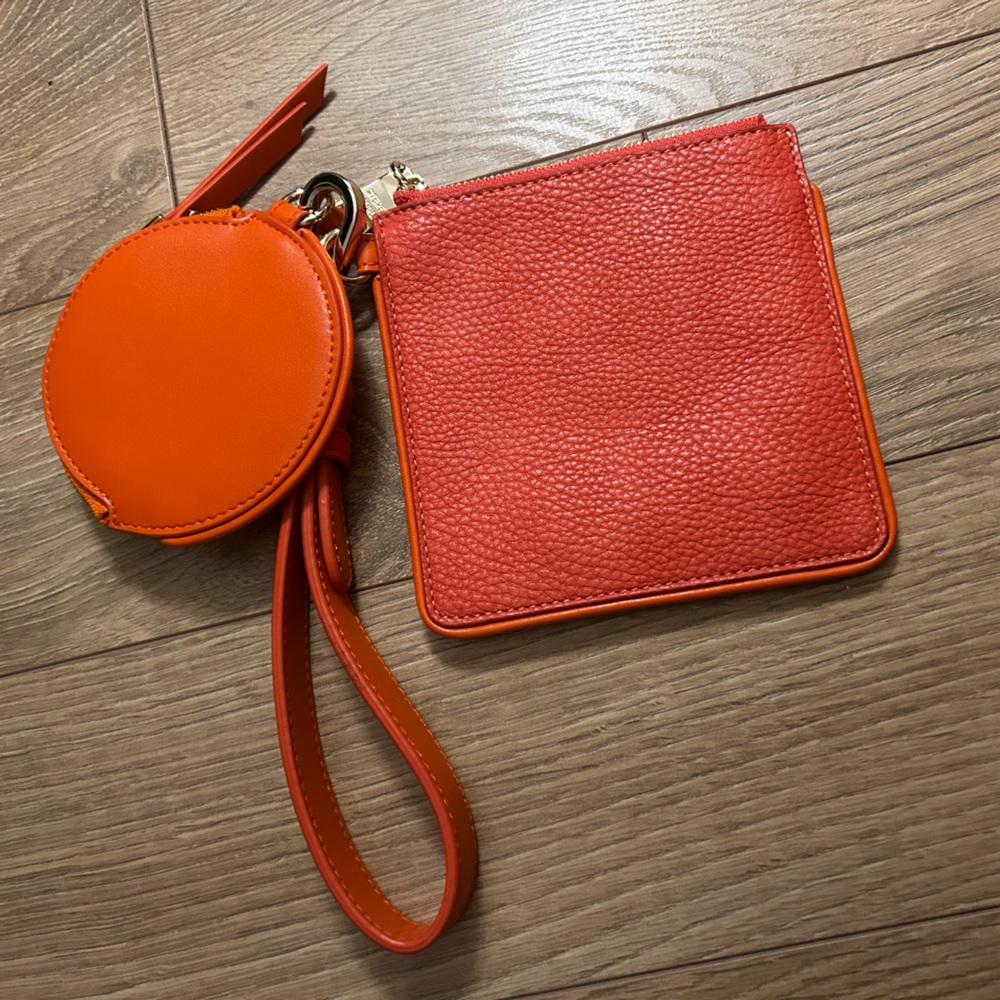 Steve Madden wristlet